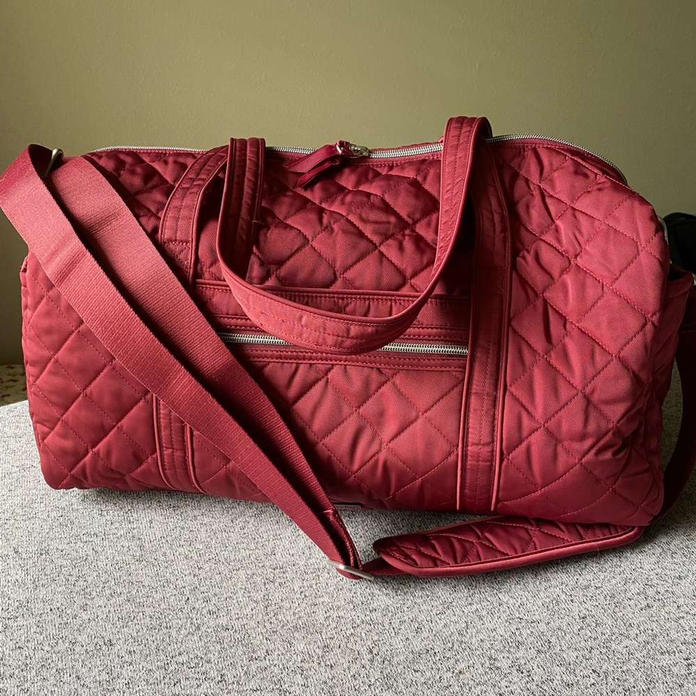 Vera Bradley Medium Duffel in Performance Twill